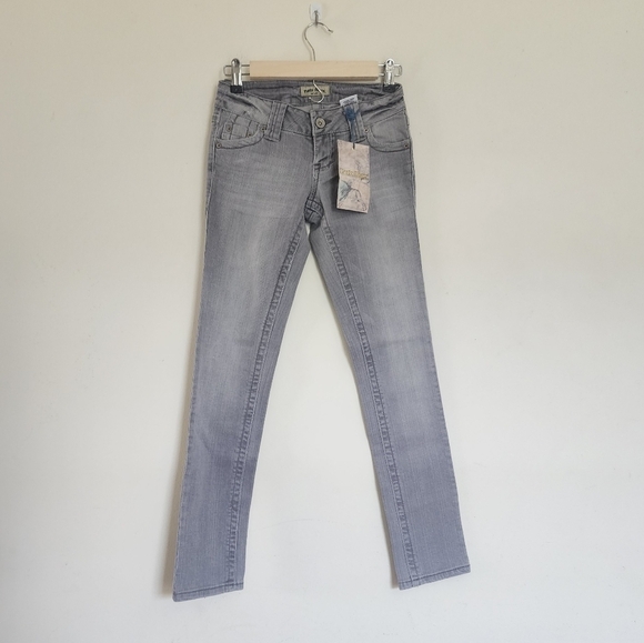 Paris Blues Mid-rise 5 pocket skinny jeans size 0 NWT - Picture 1 of 6